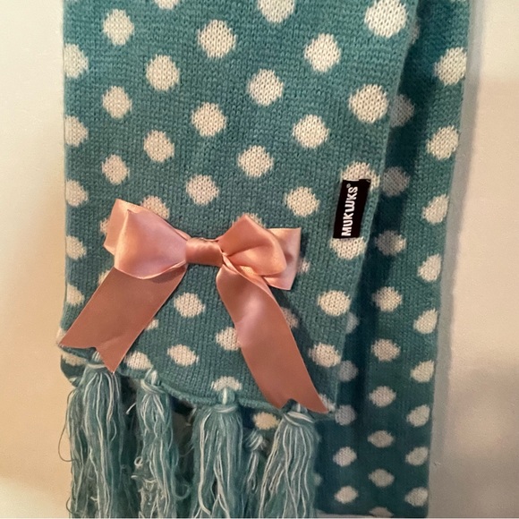 Mukluks Winter Bow Scarf Blue and White Dots - Picture 9 of 10